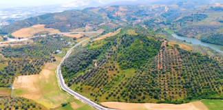 FOTOT/ Përfundon një tjetër aks, gati rruga që lidh “hambarin” e jugut