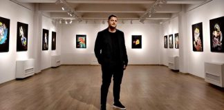 Amarildo Ruçi, artisti i parë shqiptar që ekspozon veprat e tij në muzeun e Luvrit
