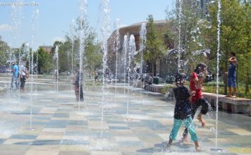 Temperaturat e larta/ Sa ujë duhet të pimë dhe disa këshilla për t’i bërë ballë të nxehtit