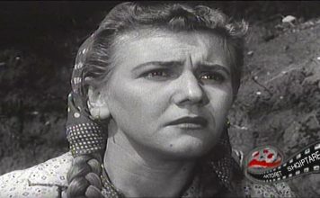 Tinka Kurti, e papërsëritshmja e skenës dhe kinemasë shqiptare