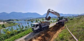 Punimet/ Liqeni i Farkës me pedonale, pistë vrapimi dhe korsi biçikletash