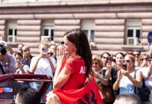“Doja t’i tregoja Evropës që edhe ne mundemi”/ 100 milionë lekë për vajzën e artë, Luiza Gega pritet ngrohtësisht nga shqiptarët