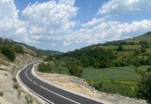 Përfundon një tjetër aks i rëndësishëm rrugor, lidhet jugu (FOTOT)