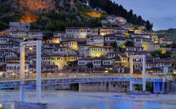 Berati, qarku me përqindjen më të lartë të familjeve që zotërojnë panele diellore