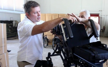 Mbështeten me mjete ndihmëse për 32 persona me aftësi të kufizuara