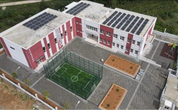 FOTOT/ Shkolla “Iliria” në Fushë Krujë me panele diellore