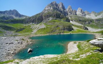 Buni (burimi) i Jezercës, mrekullia e Alpeve