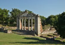 Shifrat/ Fluks turistësh në Parkun Kombëtar Arkeologjik të Apolonisë