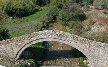 FOTOT/ Monument kulture, drejt fundit punimet restauruese në urën Jesir