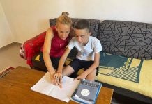 Gjeniu i matematikës/ Njihuni me Ermisin, 13-vjeçari që ia kalon makinës llogaritëse