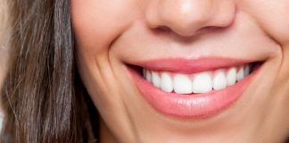 10 pijet që mund t’ju ndihmojnë për të lehtësuar dhimbjet nga migrena