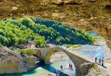 SHIFRAT/ Ujërat termale të Bënjës, destinacioni magjik thith mijëra vizitorë