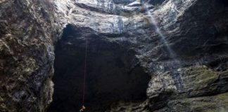 Misteri i formimit të gropës më të madhe dhe të thellë në botë