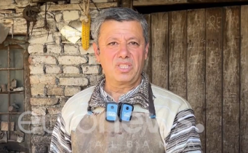 Historia e kovaçit të Rrëmbecit që punon hekurin prej 3 dekadash