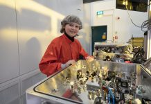 Njihuni me “Ajnshtajnin e vogël”, 12 vjeçari përfundon masterin dhe nis doktoraturën