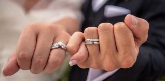 Arsyet pse disa njerëz nuk mbajnë unazë martese