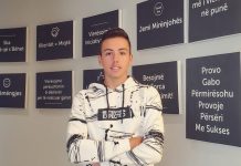 Njihuni me Geartin, 15-vjeçari sjell revolucion në gjimnazet shqiptare