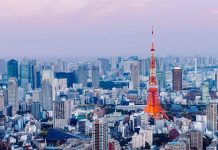 Tokio e bën të detyrueshme me ligj vendosjen e paneleve diellore në shtëpitë e reja