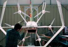 Amazon filloi me dërgimin e porosive me dron në Kaliforni dhe Teksas