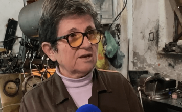 Njihuni me gruan që rregullon makinat, 50 vite mekanike e pompave të automjeteve