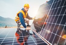 Panelet diellore edhe nga pasta e … dhëmbëve?!