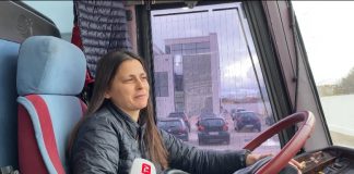 Njihuni me Erandën nga Vlora, e reja punon shofere autobusi në linjat ndërkombëtare
