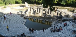 Mbi 600 mijë turistë vizituan gjatë 2022 vendet e trashëgimisë kulturore në Shqipëri