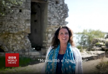 VIDEO/ BBC nxjerr dokumentar për Shqipërinë, promovon “mrekullitë kuqezi”