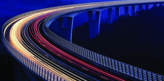 Autostrada dhe hekurudha – Rikthehet Korridori 8