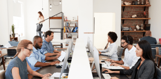 Rikthimi pas pushimeve/ Si ta luftojmë mungesën e entuziazmit për punë