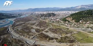 Automotopark-u i parë shqiptar po ngrihet në Elbasan