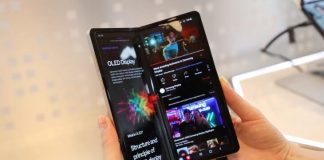 Samsung Display tregon një ekran që paloset 360 gradë