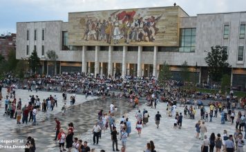 Rritet jetëgjatësia/Burrat e Kukësit dhe gratë e Tiranës jetojnë më gjatë