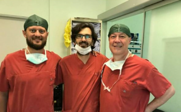 Buza e lepurit – Ndërhyrje e kryer në Spitalin Amerikan 1 nga ekipi i mjekëve profesionistë