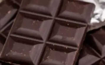 Sa çokollatë e zezë duhet të konsumohet në ditë