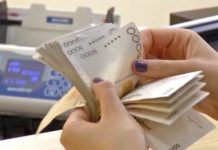 Bankat kanë 745 miliardë lekë kursime në valutë