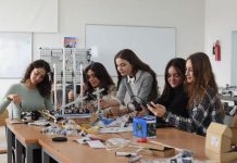 Njihuni me Eltën, shkencëtarja e re e Kosovës që ndërtoi nanosatelitin e parë