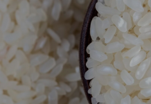 Çfarë Është Orizi i Parazier dhe Përse Duhet ta Keni në Kuzhinë
