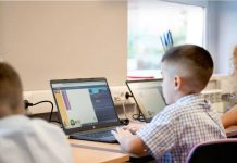 200 shkolla të tjera me SmartLab-e