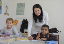 Historia e mësuese Kelës: Motivi që më zgjon çdo ditë, dëshira për të parë jetë fëmijësh të transformuara