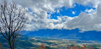 FOTO/ Bredhi i Hotovës, një mrekulli natyrore