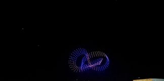 FOTO/ Dita e Verës mbyllet me shfaqjen spektakolare të dronëve