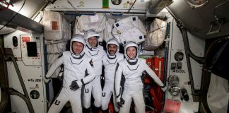 Kthehet në Tokë ekuipazhi i NASA-s pas gjashtë muajsh në hapësirë