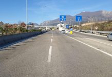 Përfundojnë punimet në mbikalimin e Shkozës, qarkullimi në të dy senset