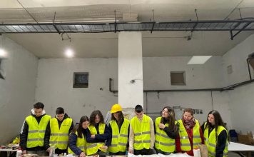 Nxënësit njihen me punëtoritë e mozaikut dhe historinë