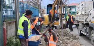 Berat, ndriçim LED në disa akse rrugore