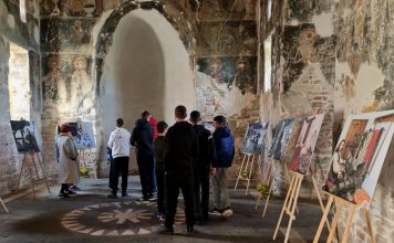 Veshjet popullore të Beratit ekspozohen në Apoloni