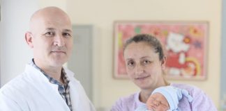 Pas 25 vitesh pritje, Lindita sjell në jetë fëmijën e parë në Maternitetin “Koço Gliozheni”