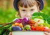 Ngadalësia në ngrënie i bën fëmijët të duan të hanë fruta dhe perime