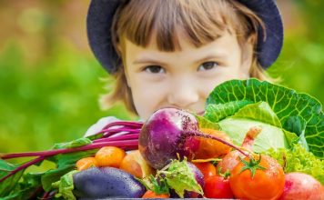 Ngadalësia në ngrënie i bën fëmijët të duan të hanë fruta dhe perime